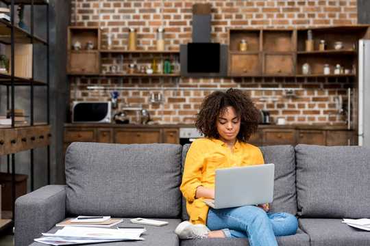 5 Ways To Reduce Procrastination And Be Productive While Working From Home